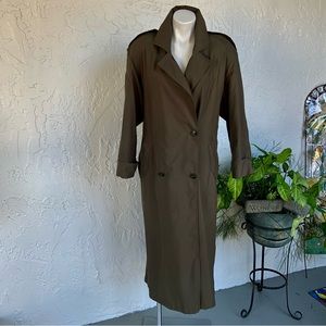 Vintage Classic Trench Coat, Caped, Taupe-Olive, No-Wrinkle, Zip Out Warm Lining
